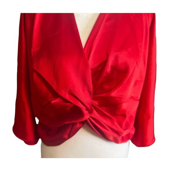 Renee C Twist Satin Cropped Blouse Size Medium NWT - Picture 2 of 9